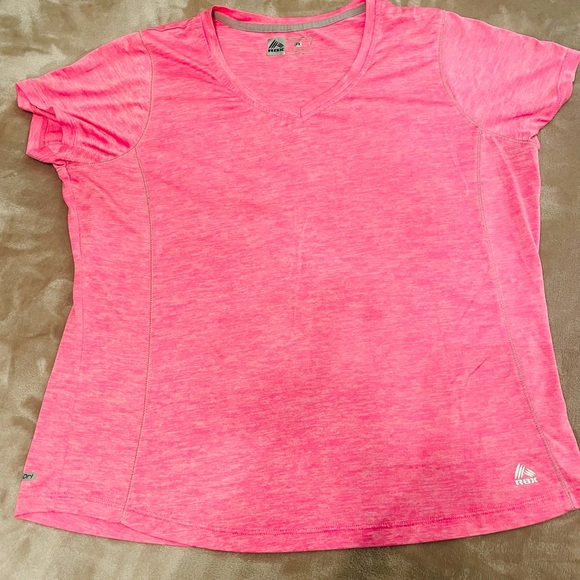 Pink Dri Fit v-neck short sleeved tshirt. 1X, $10 - Picture 1 of 5